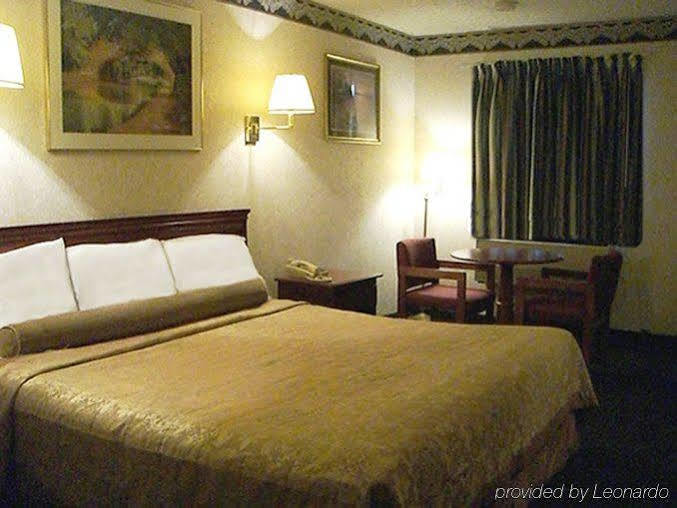 Red Carpet Inn Williamstown Szoba fotó